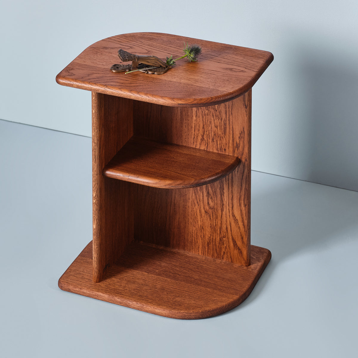 Petit meuble d’appoint inspiré des années 60 – design vintage par KOPO Création
