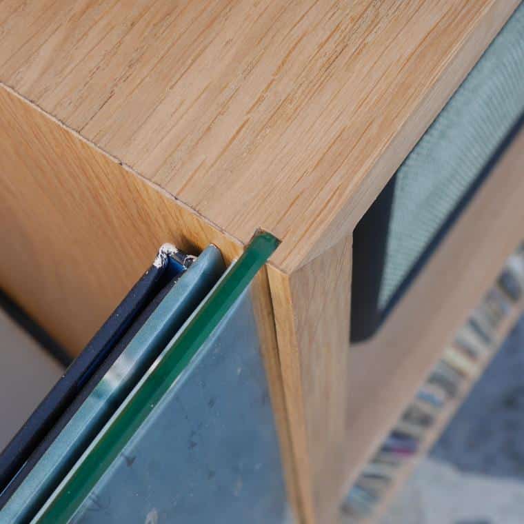 détail de notre bac pour vinyle sur notre meuble 300 vinyles le collectionneur