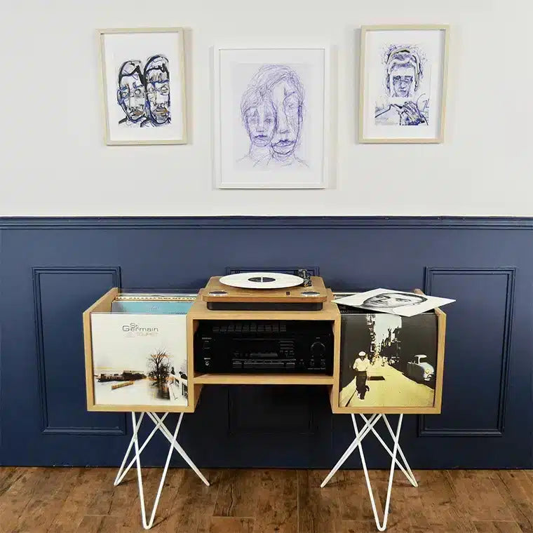 meuble en bois massif et pied blanc en acier pour platine, amplificateur et vinyles 33 tours