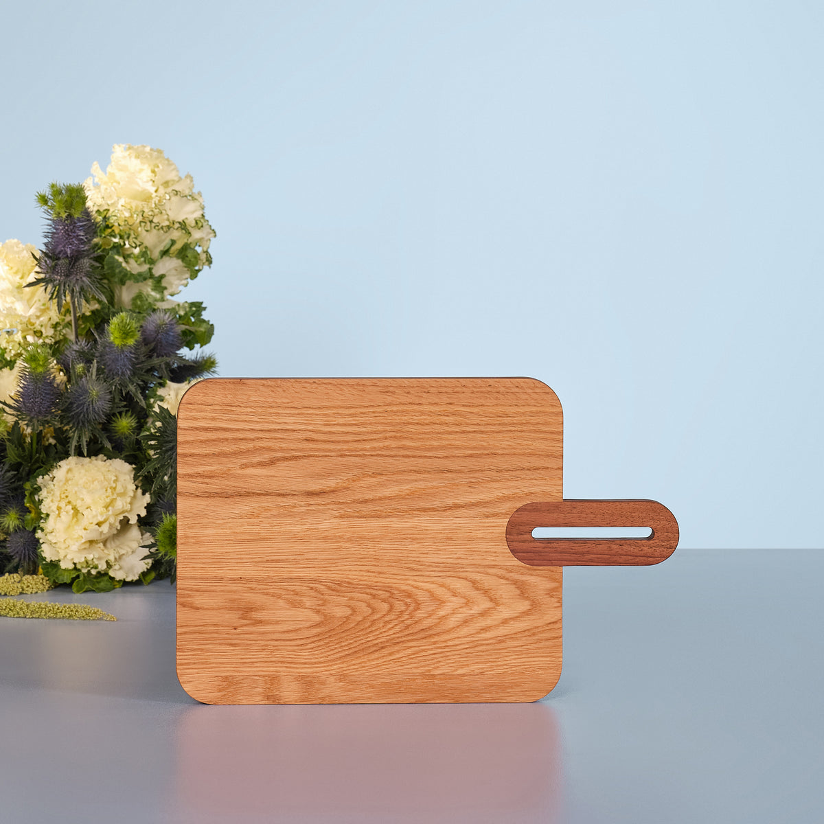Planche à découper moyenne en chêne massif certifié PEFC, fabrication artisanale française – KOPO Création