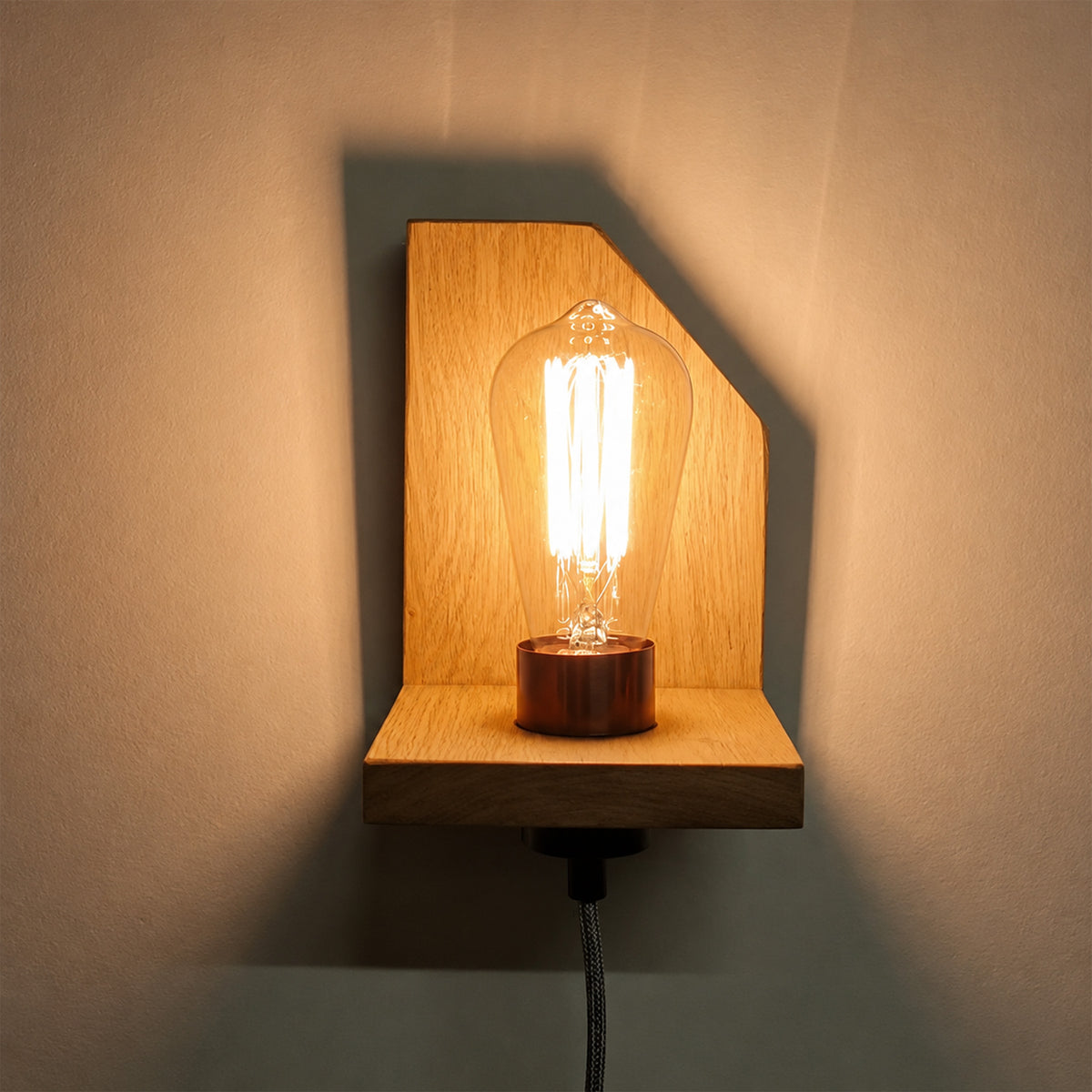lampe de chevet murale en bois masif