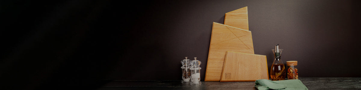 Planches à découper design en chêne massif fabriquées artisanalement en France pour une cuisine élégante et durable