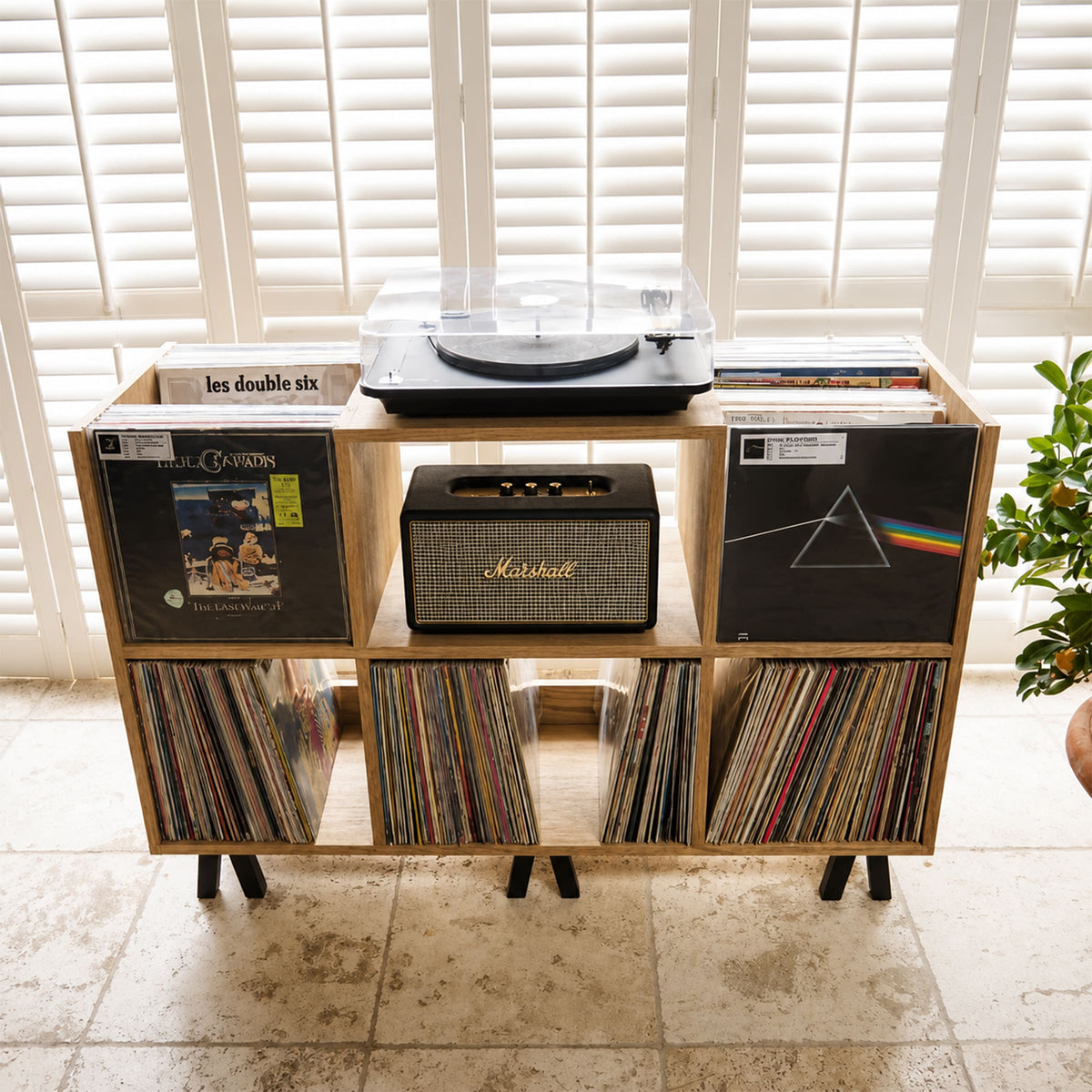 Grand meuble pour platine vinyle et enceinte Marschall en chêne massif et pied en acier