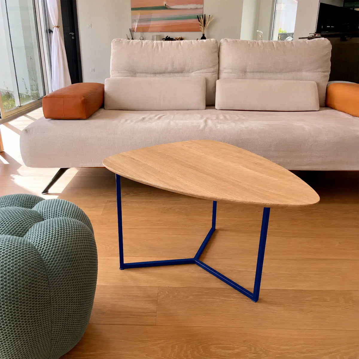 La Table basse Galet – Bleu outremer RAL5002